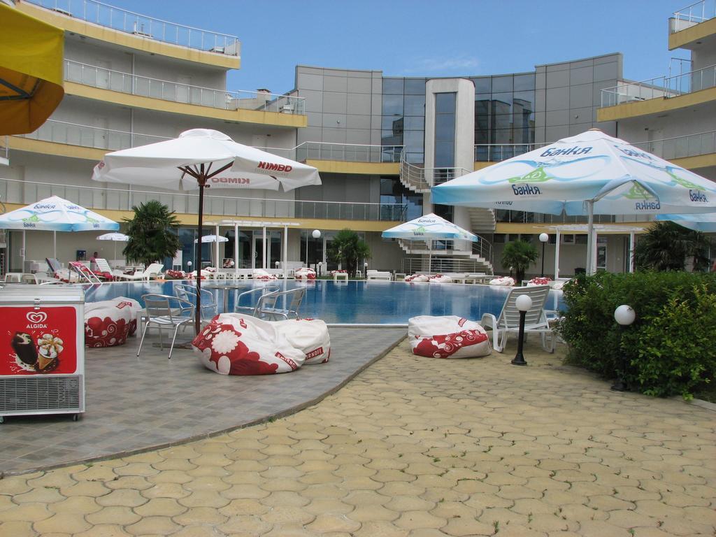 Two-Bedroom Apartment Donika Țarevo Exterior foto