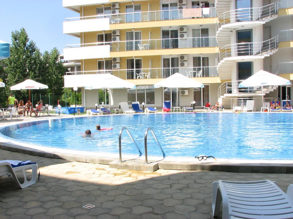 Two-Bedroom Apartment Donika Țarevo Exterior foto