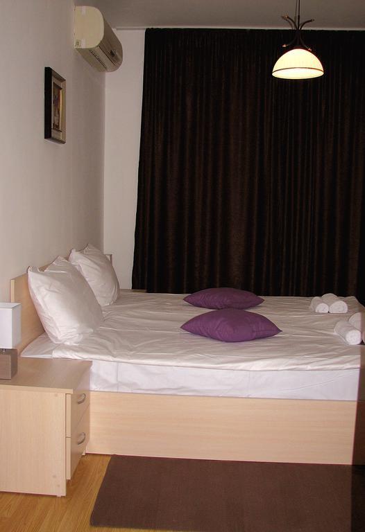 Two-Bedroom Apartment Donika Țarevo Exterior foto