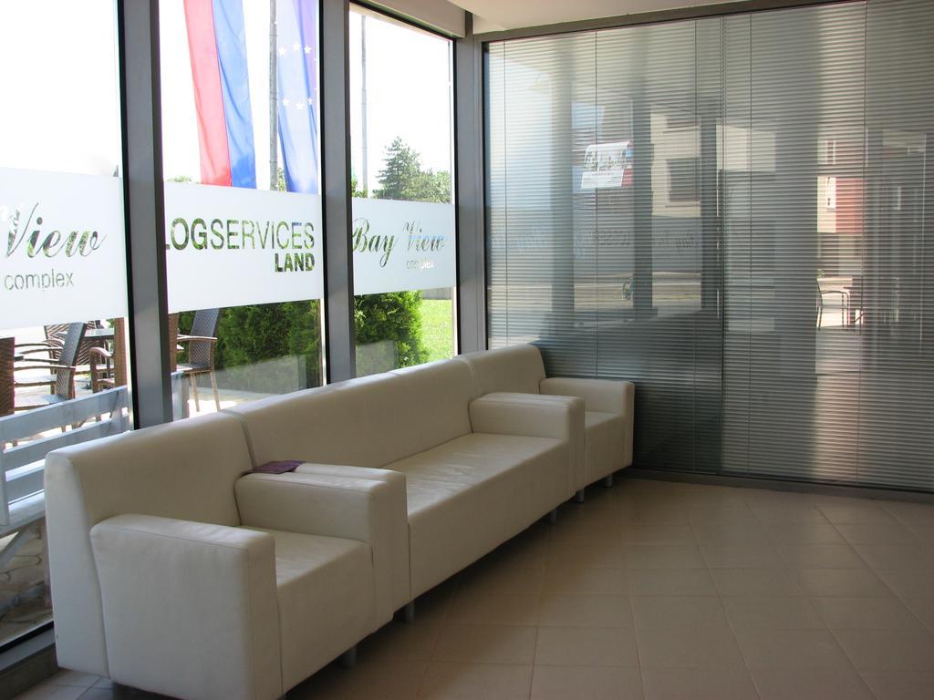 Two-Bedroom Apartment Donika Țarevo Exterior foto