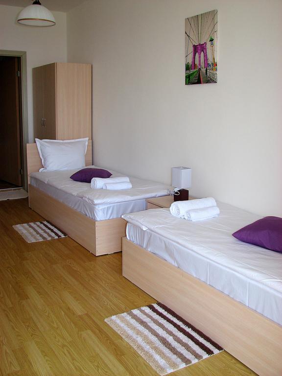 Two-Bedroom Apartment Donika Țarevo Exterior foto